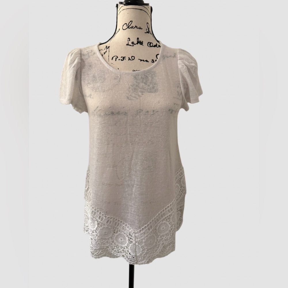 Cupio Cream -white Lace Accent Blouse NWT.